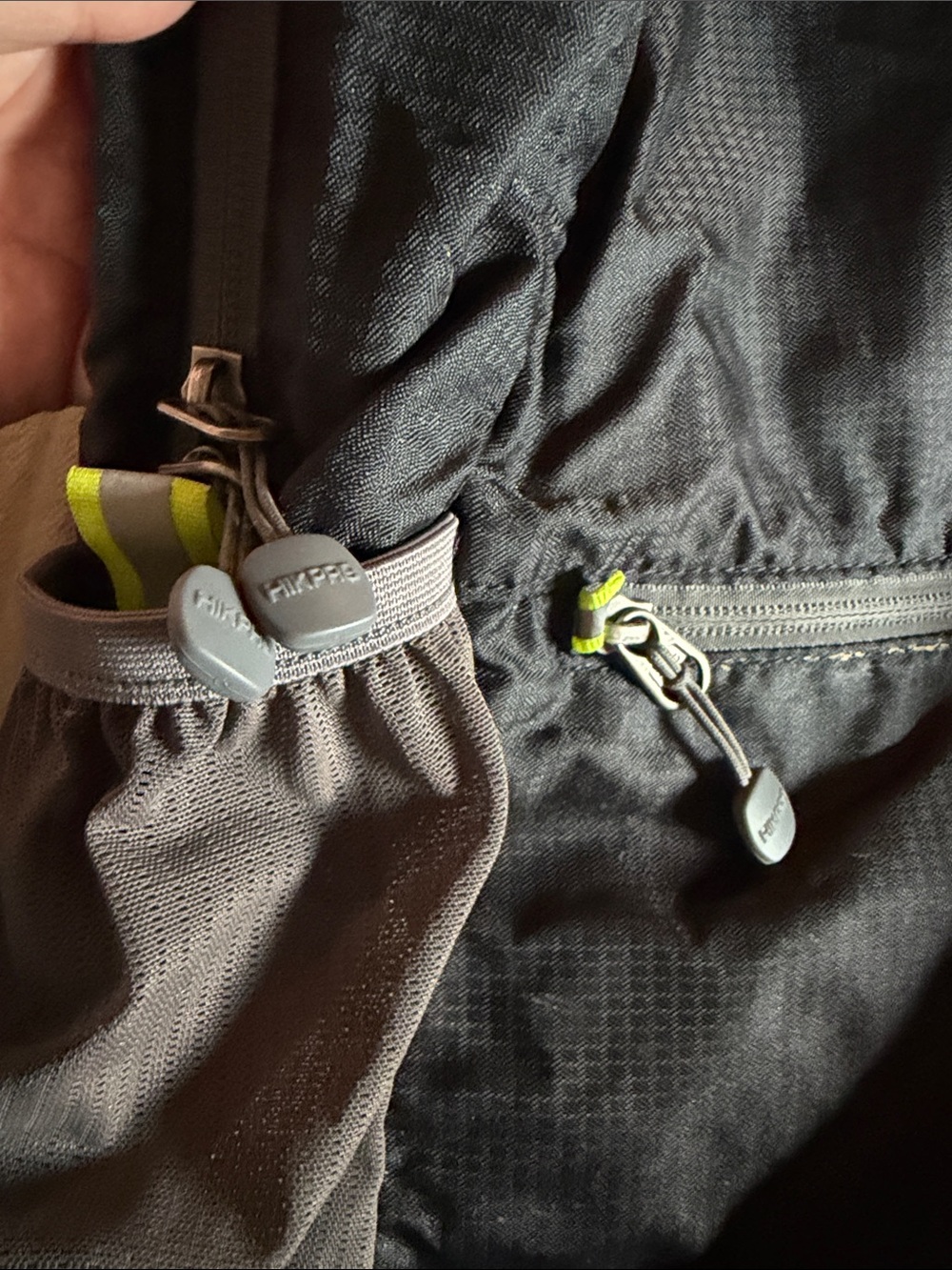 HIKPRO Unisex Ultralight Packable Black/Grey Backpack - Picture 4 of 4